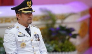 Risnandar Mahiwa saat pelantikan dirinya sebagai Pj Walikota Pekanbaru (foto.diskominfotik Riau)